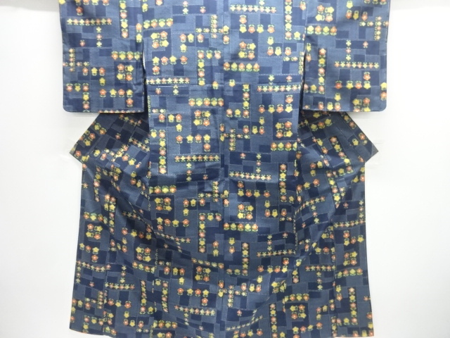 JAPANESE KIMONO / SILK / TSUMUGI / WOVEN FLOWERS